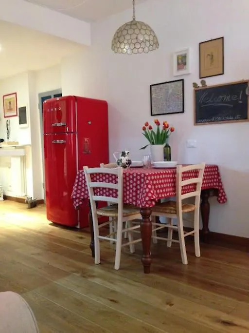Apartman Appartamento Retro In Centro Storico Bologna